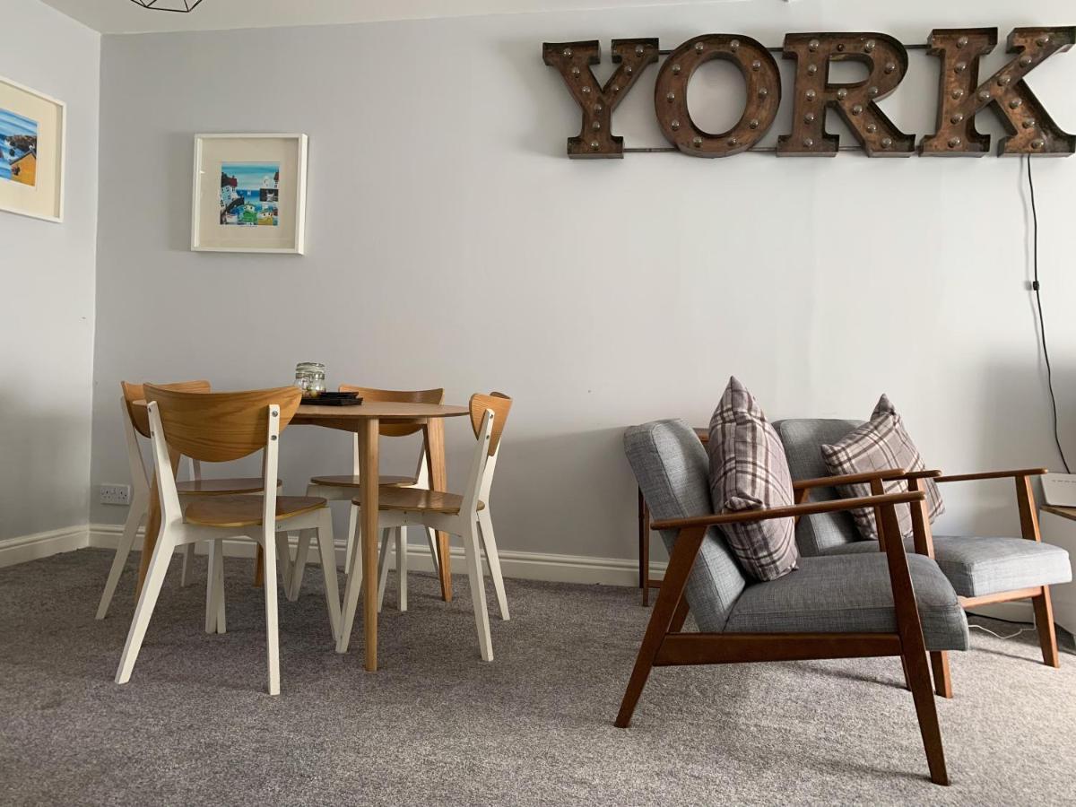 Stay In The Heart Of York At The Hampden - Free Parking - York Holiday Home Exterior photo