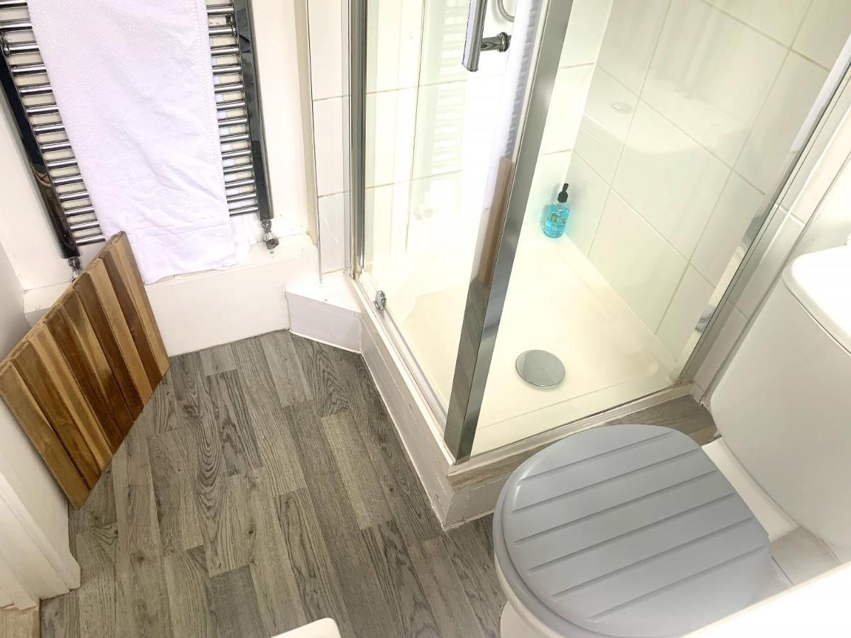 Stay In The Heart Of York At The Hampden - Free Parking - York Holiday Home Exterior photo