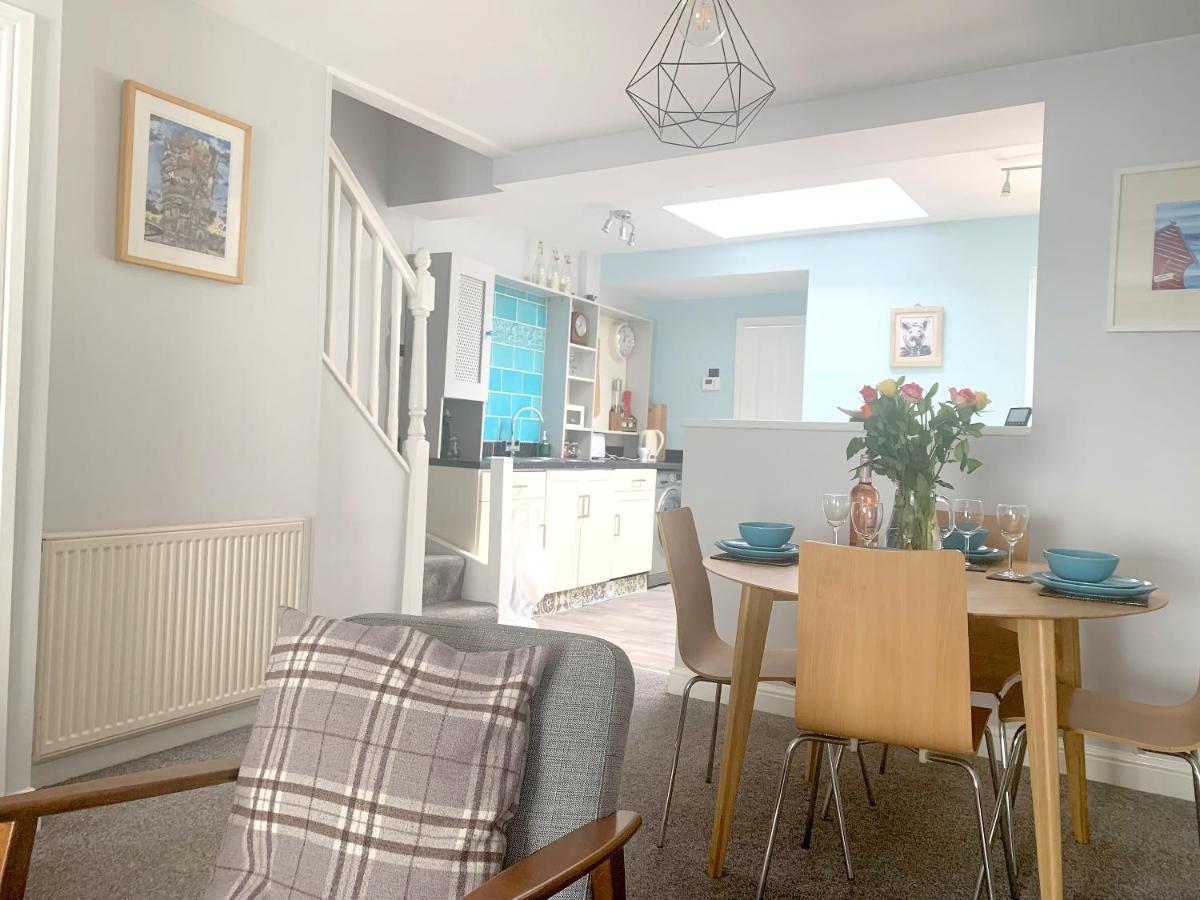Stay In The Heart Of York At The Hampden - Free Parking - York Holiday Home Exterior photo